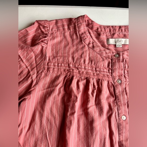 Women's LOFT Coral Pink White Striped Button Up Flowy Long Slv Blouse - Size XL - Picture 4 of 9
